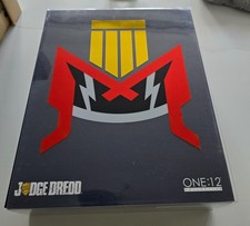 Mezco judge dredd gebraucht kaufen  Chemnitz