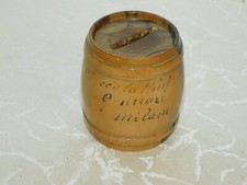 Ancienne tirelire forme d'occasion  Expédié en France