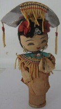 Uma boneca feita à mão em uma fantasia de Taiwan. Década de 1970 comprar usado  Enviando para Brazil