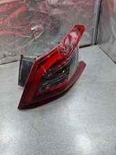 Feu arriere exterieur d'occasion Feu arriere exterieur d'occasion  Montenois