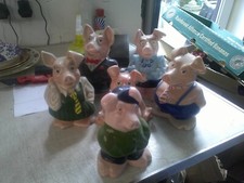Wade pigs complete for sale  STOKE-ON-TRENT