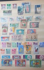 Lot 640 timbres d'occasion  Colombes