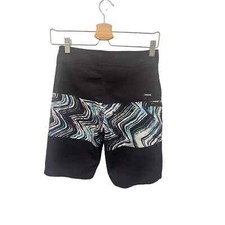 Young men volcom for sale  Beavercreek