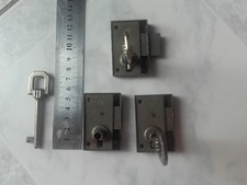 Furniture locks with d'occasion  Expédié en Belgium