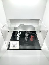 KHABIB NURMAGOMEDOV UFC MMA GLOVE HAND SIGNED GENUINE CERTIFICATE SHOWCASE + COA comprar usado  Enviando para Brazil