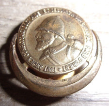Rare insigne boutonnière d'occasion  Vias