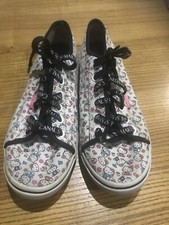 Używany, Trampki Vans Hallo Kitty. Buty dla nastolatek. Różnokolorowe, dla dziewczynek na sprzedaż  PL