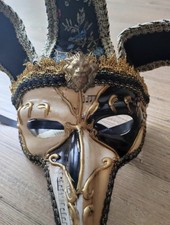Maschera veneziana naso usato  Santa Maria Capua Vetere