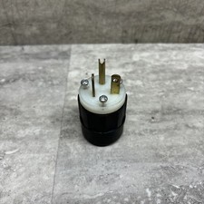 Plugue de lâmina reta industrial Leviton 5466-C, NEMA 6-20P, levemente usado comprar usado  Enviando para Brazil