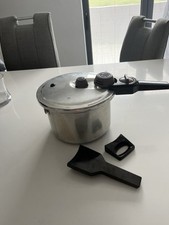 Prestige pressure cooker for sale  WIGAN