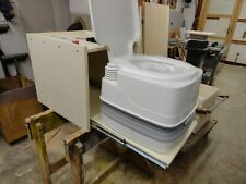 Usado, Bauplan Bulli 04: VW Bus T6 T6.1 WC Hocker mit Vollauszug für Porta Potti T4-T5 comprar usado  Enviando para Brazil