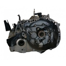 Cambio 8200137170 nissan usato  Pratola Peligna