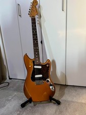Chitarra elettrica fender usato  Spedire a Italy