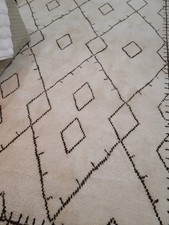 Large area rug for sale  Easton