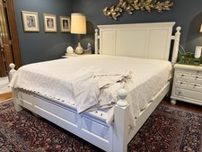 Usado, Peacock Alley KING Cobertura Colcha e 3 Painéis Saia Off-White comprar usado Usado, Peacock Alley KING Cobertura Colcha e 3 Painéis Saia Off-White comprar usado  Enviando para Brazil