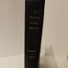 EL NUEVO TESTAMENTO/ NEW TESTAMENT BILINGUAL BIBLE, Hardback vintage comprar usado  Enviando para Brazil
