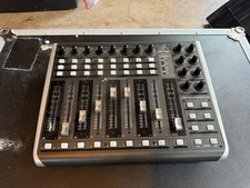 Controlador Behringer X-TOUCH COMPACT MIDI comprar usado Controlador Behringer X-TOUCH COMPACT MIDI comprar usado  Enviando para Brazil