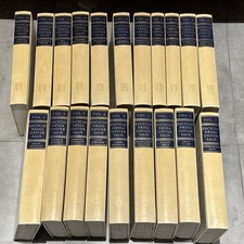Encyclopedia universalis 1974 d'occasion  Gerzat