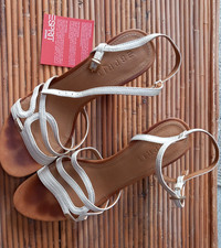 Ladies strappy sandals. for sale  LONDON