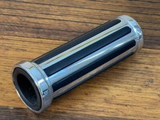 Ternos de guidão estilo trilho de borracha e cromo HARLEY DAVIDSON *Novo* comprar usado  Enviando para Brazil