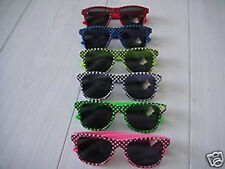 Usado, Vermelho Azul Amarelo Branco Verde Rosa estilo retrô legal 80's óculos de sol Fancy Dress comprar usado  Enviando para Brazil