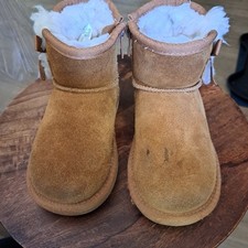Toddler girl uggs for sale  Upper Lake