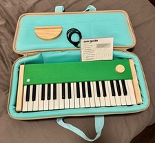 Loog digital piano for sale  Bellevue