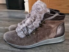 Women ara faux for sale  WIGAN