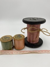 bobina de madeira antiga e vintage fio de seda marca perivale comprar usado  Enviando para Brazil