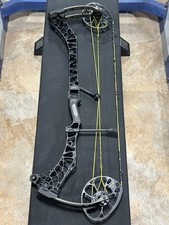 Mathews archery v3x for sale  Santa Barbara