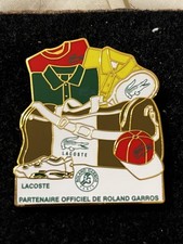 Pin lacoste roland d'occasion Pin lacoste roland d'occasion  Paris VII
