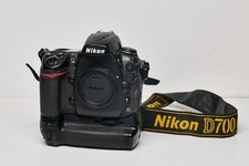 Kamera Nikon D700 - Body mit Griff comprar usado Kamera Nikon D700 - Body mit Griff comprar usado  Enviando para Brazil