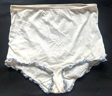Usado, Calcinha/cueca esportiva vintage somente tênis off white acabamento de renda azul 4 comprar usado  Enviando para Brazil
