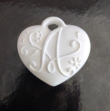 Cuore bianco ricamato usato  Santa Teresa di Riva