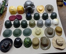 Lot casques figurines d'occasion  Saint-Pantaléon-de-Larche
