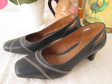 Ladies clarks court for sale  GOSPORT