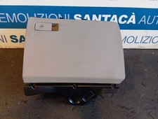 Cassetto portaoggetti volkswag usato Cassetto portaoggetti volkswag usato  Vigasio