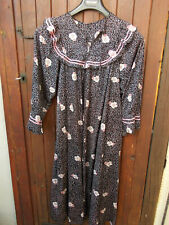 Robe fluide imprimée d'occasion  Varennes-sur-Allier