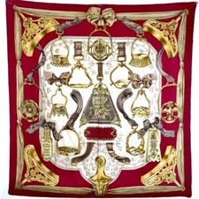 Hermes silk scarf d'occasion  Expédié en Belgium