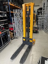 Pallet stacker 1000kg for sale  CROYDON