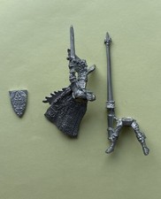 Usado, Bretonnian King Louen Leoncoeur  Duke of Couronne Golden Paladin Grail Knight comprar usado  Enviando para Brazil