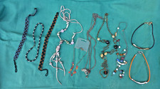 Lot bijoux colliers d'occasion  Nans-les-Pins