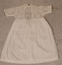 Pretty antique lace for sale  EVESHAM