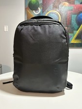 Mochila preta resistente à água para laptop Dell Pro serve até 15,6” comprar usado Mochila preta resistente à água para laptop Dell Pro serve até 15,6” comprar usado  Enviando para Brazil