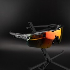 New oakley men d'occasion  Expédié en Belgium