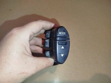 Toyota Avensis T220 2001 Przyciski Przełącznik Kierownica wielofunkcyjna 8623020010 na sprzedaż  PL