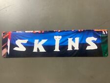 Targa metallo skins usato  Settingiano