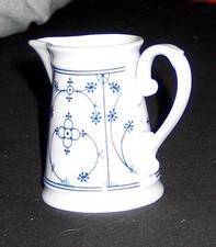 Porzelan milchkänchen strohbl gebraucht kaufen Porzelan milchkänchen strohbl gebraucht kaufen  Siegen