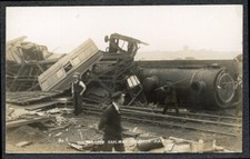 Colchester train crash usato  Spedire a Italy