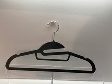 25 cabides de roupas antiderrapantes de veludo 360° gancho giratório preto usado BIN $0.99 lote H comprar usado  Enviando para Brazil